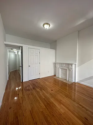 Rented by Peter R. Hungerford, LREB | media 20