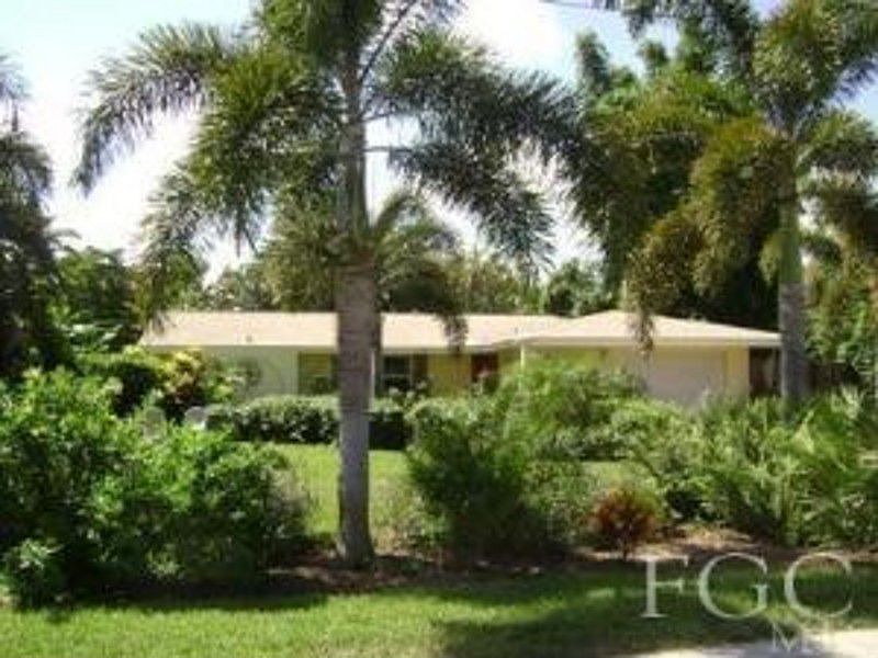 1st image of 372 Prather Dr