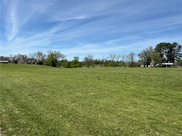 N 2nd St, Rogers, AR 72756