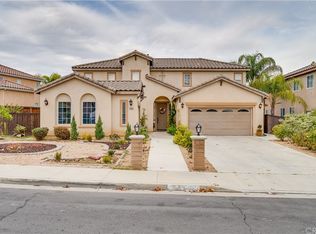 32883 Fairmont Ln, Lake Elsinore, CA 92530