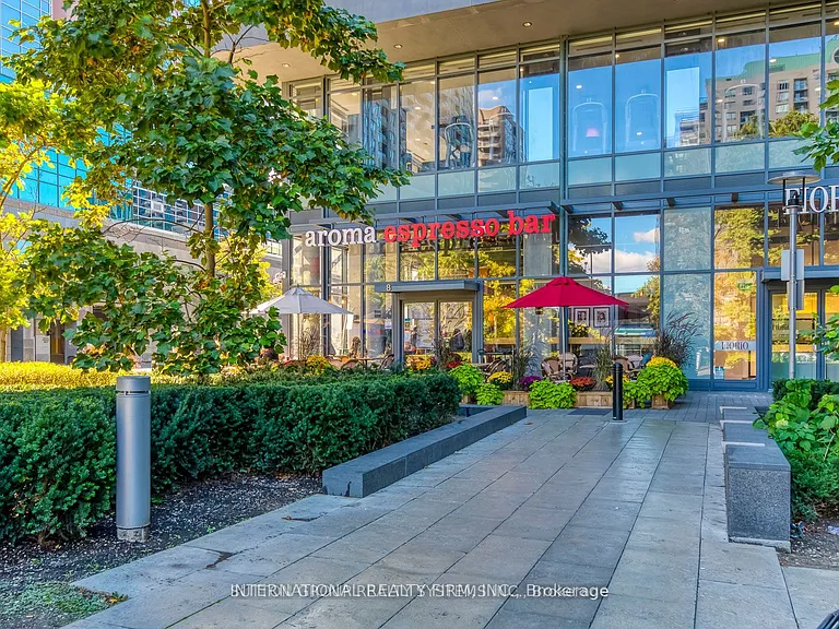 5162 Yonge St #1811 — Photo 2