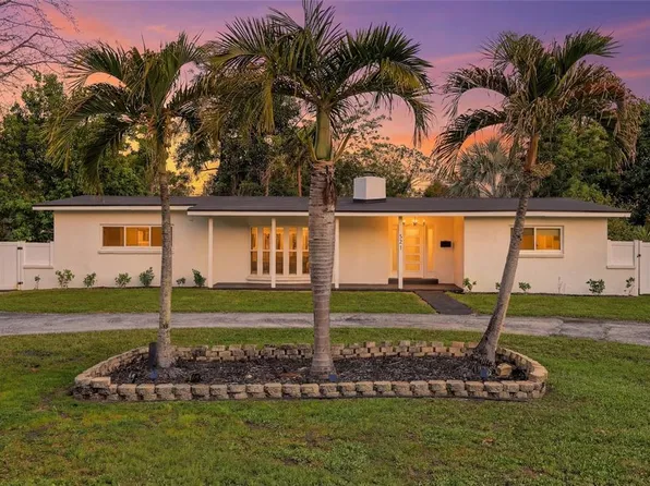 521 51st Ave S, Saint Petersburg, FL 33705