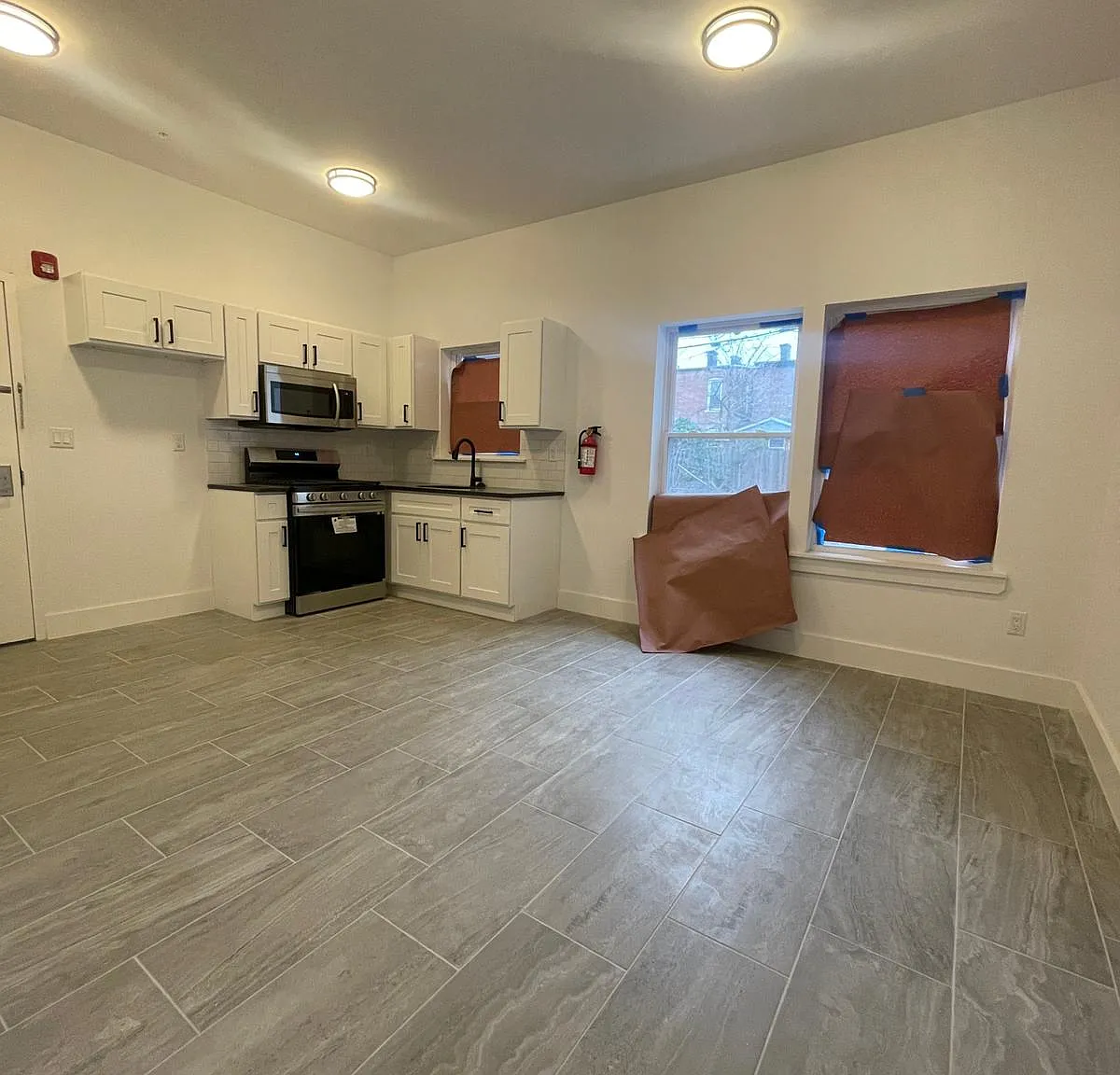 1 bed, 650 sqft, $1,900 — Photo 1