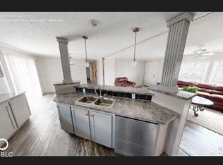 317 Lazy River Rd, Cloverdale, IN 46120