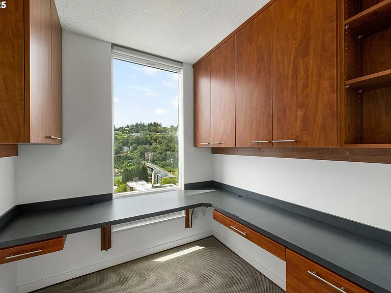 1500 SW 11th Ave #2401 — Photo 15