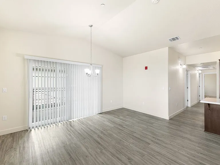 Luxe Ripon Apartments — Photo 8