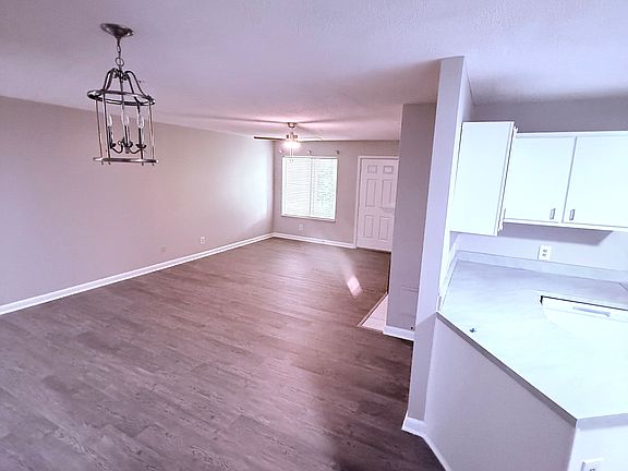 2nd image of 3371 Galleria Pl #12