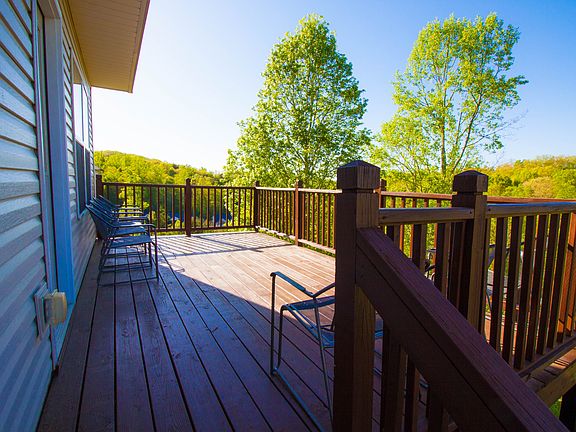 3rd image of 330 Dogwood Glen Ln