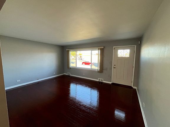 4th image of 15430 Cottage Grove Ave