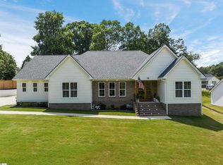 18 Beech Creek Ct, Greer, SC 29651