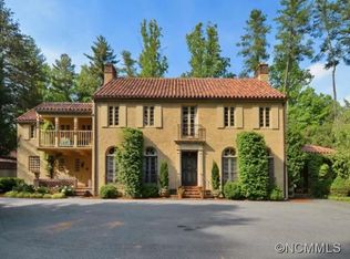 422 Vanderbilt Rd, Asheville, NC 28803