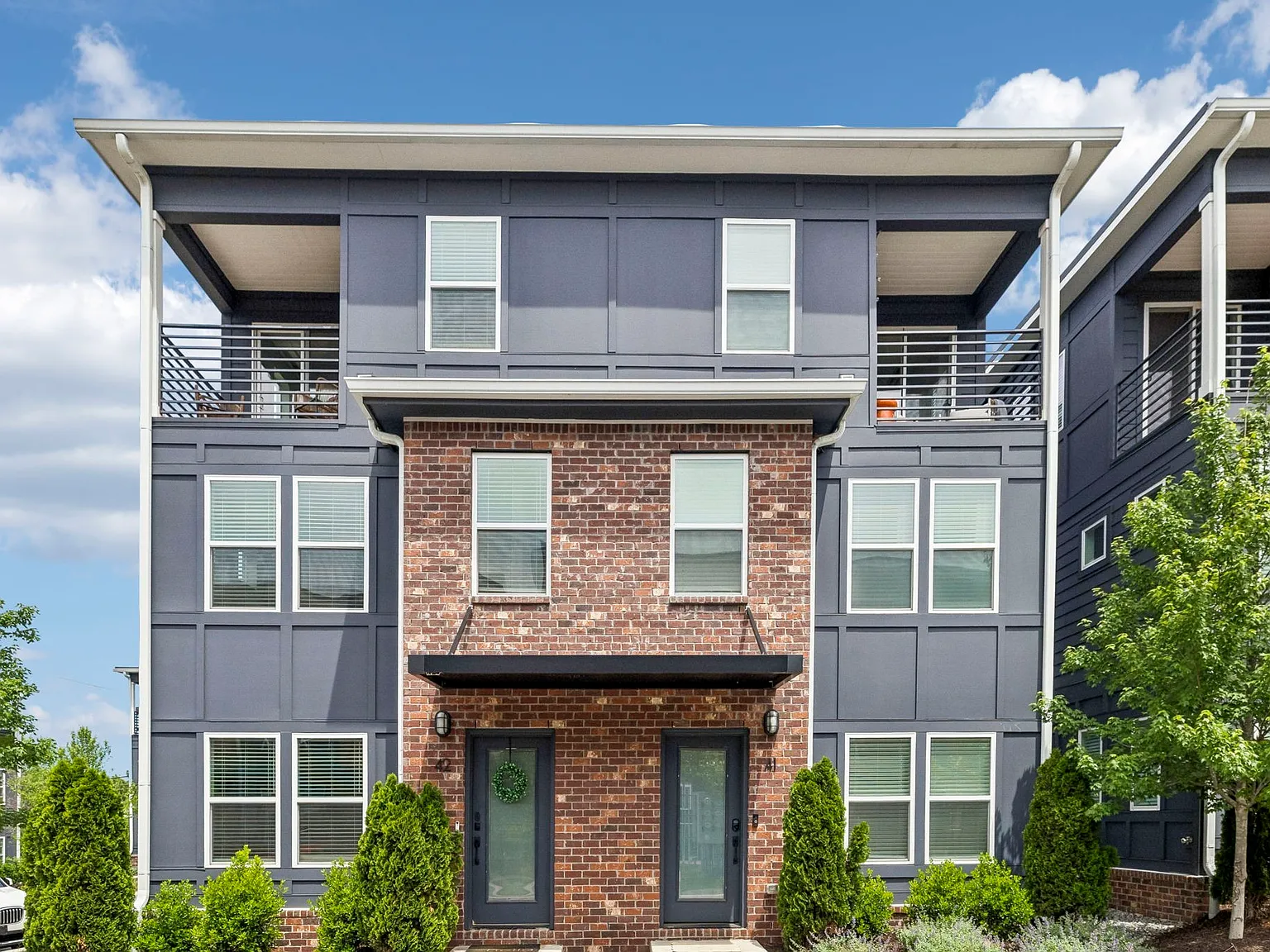 1 bed, 1.5 bath, 996 sqft, $1,850 — Photo 2