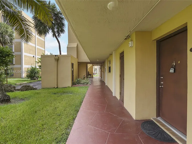 9180 Fontainebleau Blvd #103 — Photo 16