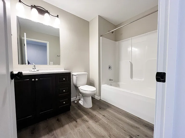 211 Timberwolf Dr — Photo 8