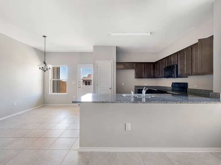 1203 Garland Rd — Photo 9