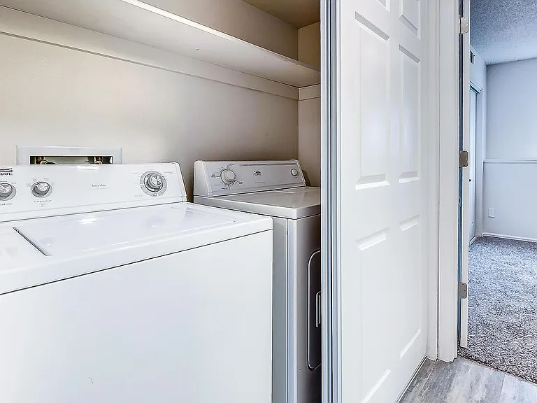 812 City Park Ave #201 — Photo 3
