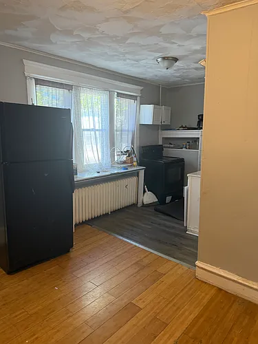 89 E Washington Ave #1 Photo 1