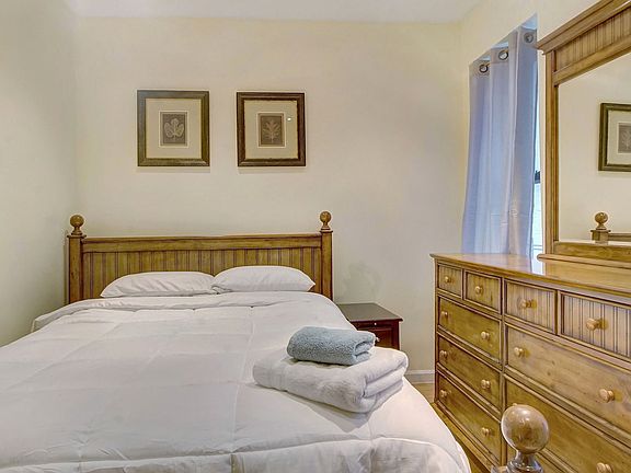 5th image of 15 W 107th St APT 3