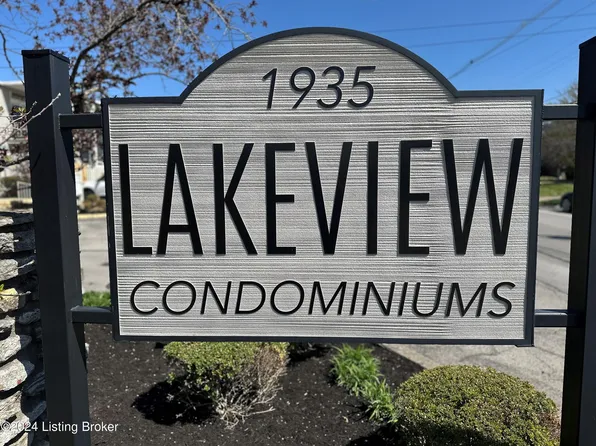 1935 Gardiner Ln APT J144, Louisville, KY 40205