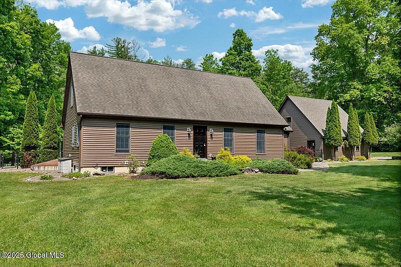 2nd image of 151 W Hand Hill Road