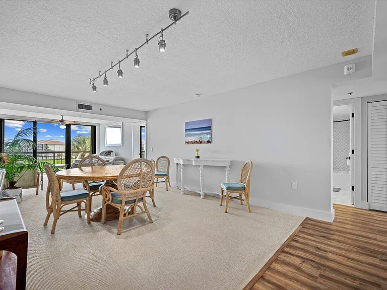 201 S Seas Dr #404 — Photo 8