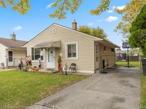 2774 Margaret St, Melvindale, MI 48122