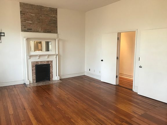3rd image of 3315 Jefferson Ave Unit 11