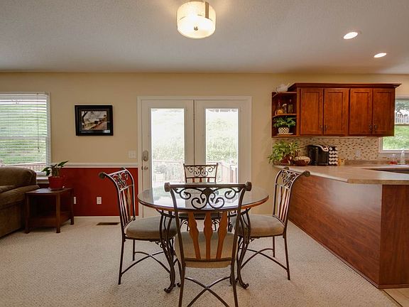 5th image of 1210 King Edwards Way