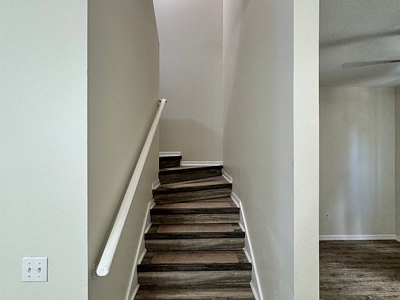 4th image of 2822 Grasmere View Pkwy
