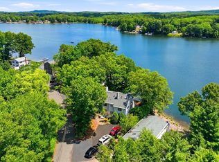 14 Iroquois Dr, Southwick, MA 01077