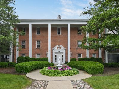 5101 Carriageway Dr #B-214, Rolling Meadows, IL, 60008