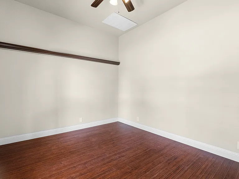 5409 Sierra Ridge Dr — Photo 37