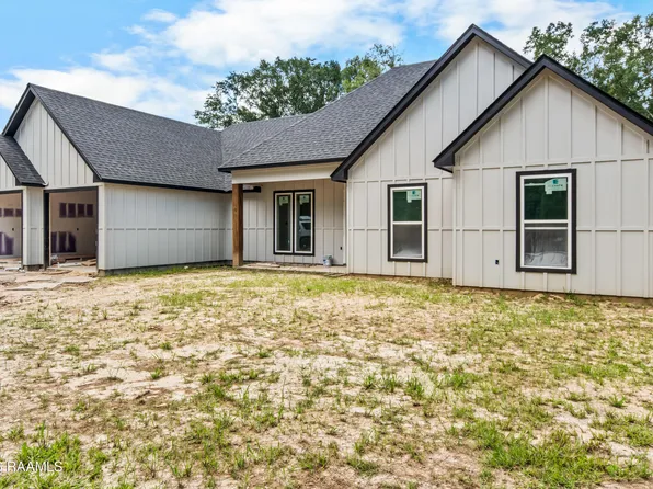 728 Kilchrist Rd, Carencro, LA 70520