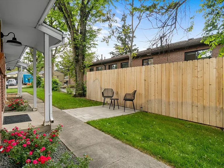 3246 N Columbine St — Photo 5