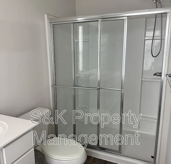 112 Overstreet Ct — Photo 4