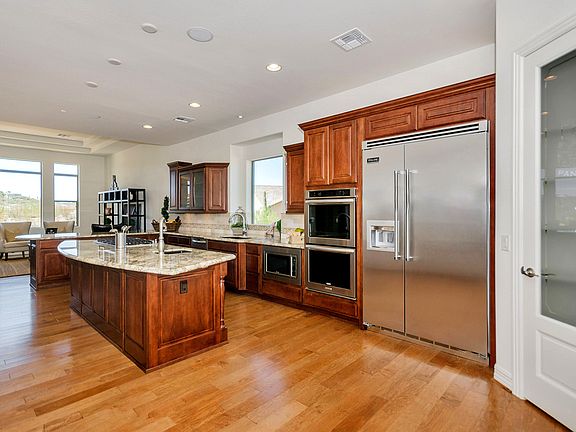 Gourmet Kitchen