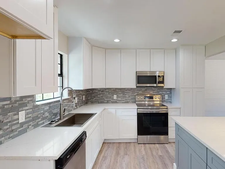 204 Tower Dr — Photo 11