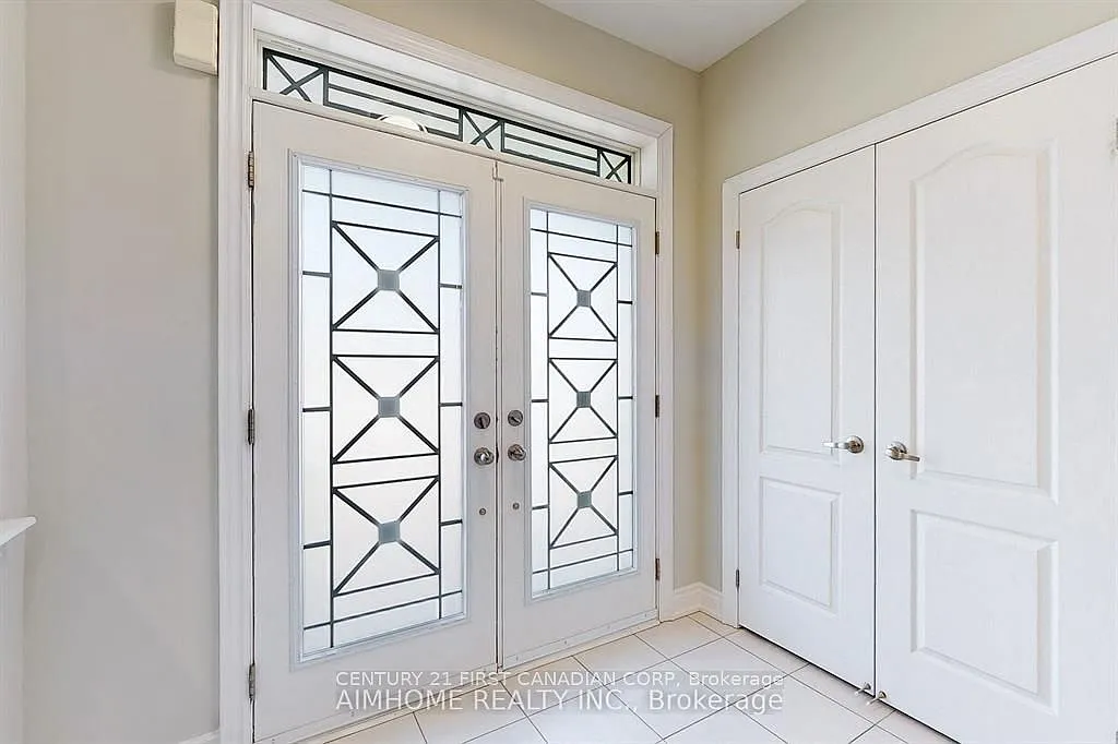 4 bed, $3,700 — Photo 2