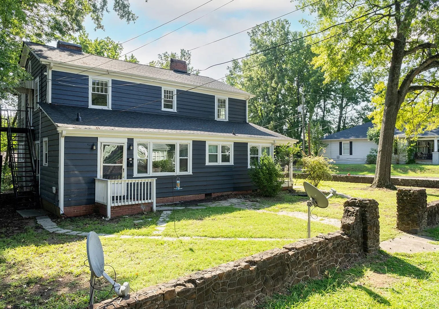 Two Bedroom Home! — Photo 2