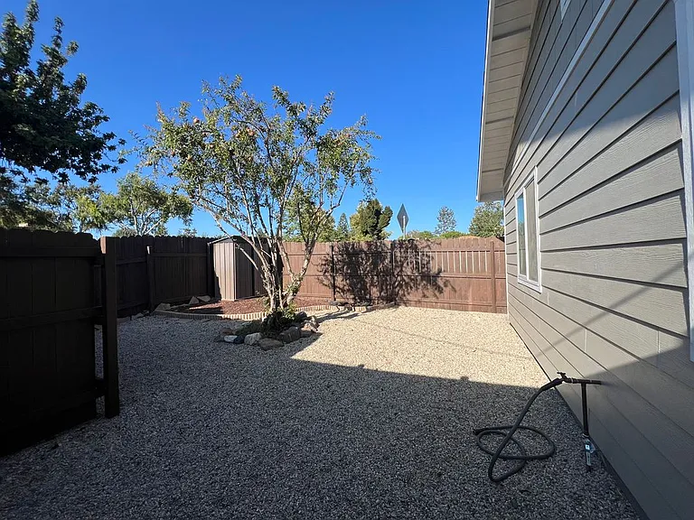 976 Calle Jazmin #B — Photo 18