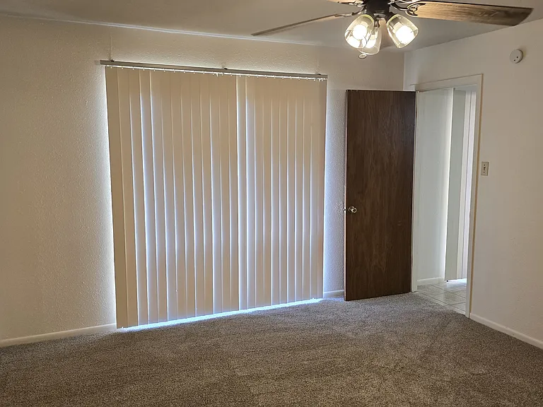 2904 Forest Bnd #1 — Photo 46