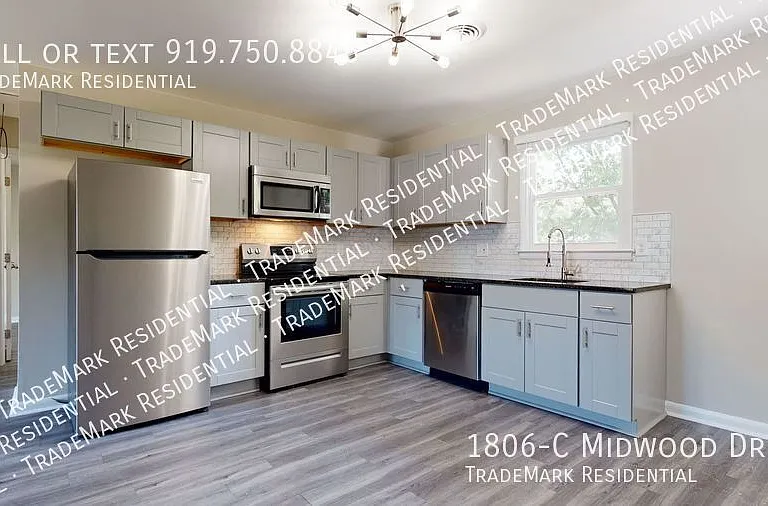 1806C Midwood Dr — Photo 1
