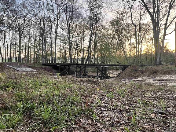 2nd image of Mulberry Hill Rd