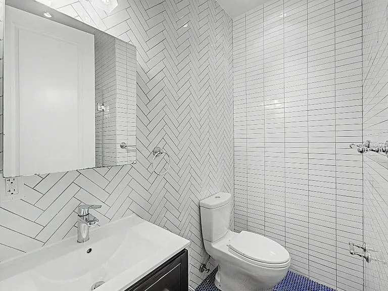 106 Bedford Ave #1R — Photo 12