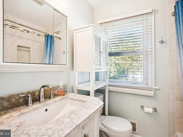 2405 Phillips Dr — Photo 19