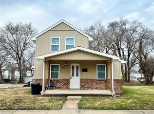 2402 S 10th St, Saint Joseph, MO 64503