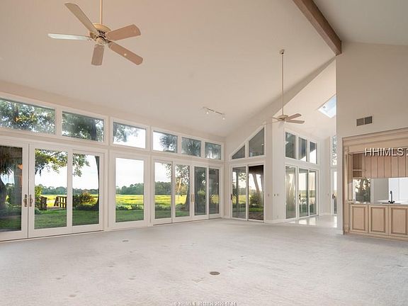 5th image of 31 Peninsula Dr