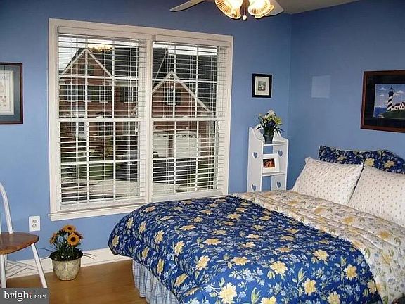 4th image of 5576 Carlton Oaks Pl