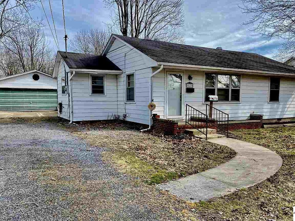 1st image of 513 8th St