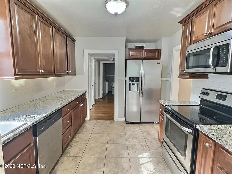 4614 Birkenhead Rd — Photo 4